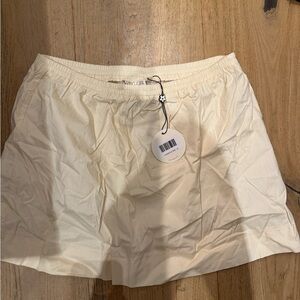 White Elastic-Waist Mini Skirt - Unbranded